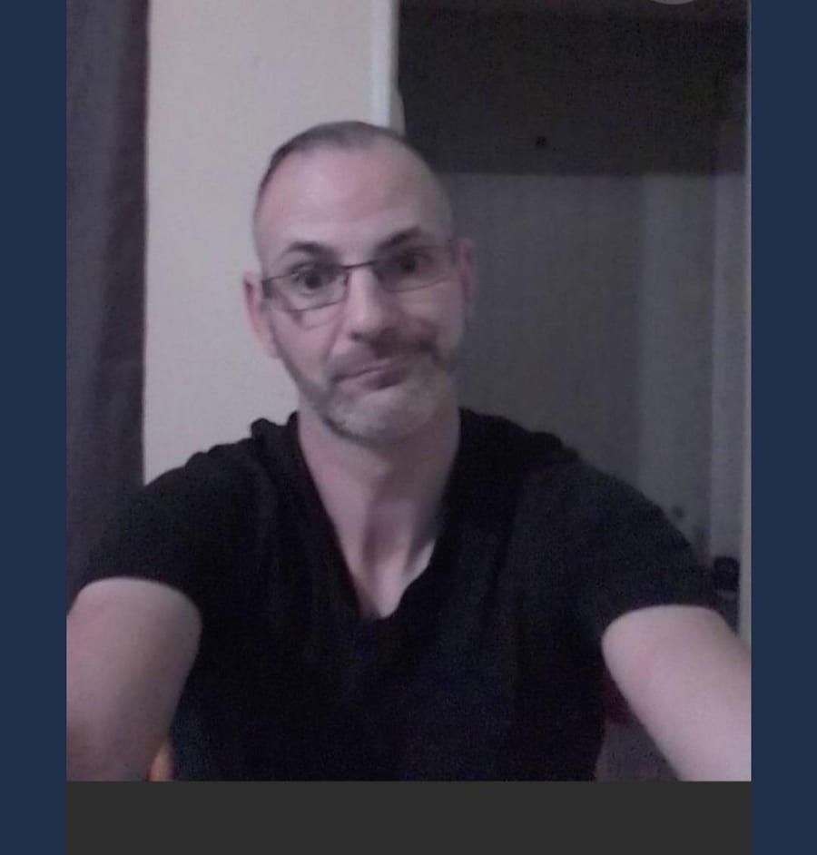 Profil von Yves-eric, 26 Jahre, Gay in Friesack (Brandenburg)