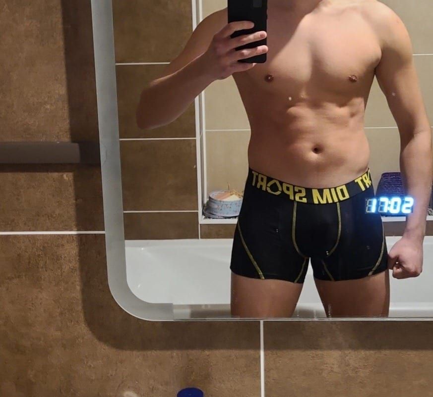 Profil von Lyor, 34 Jahre, Gay in Mescherin (Brandenburg)