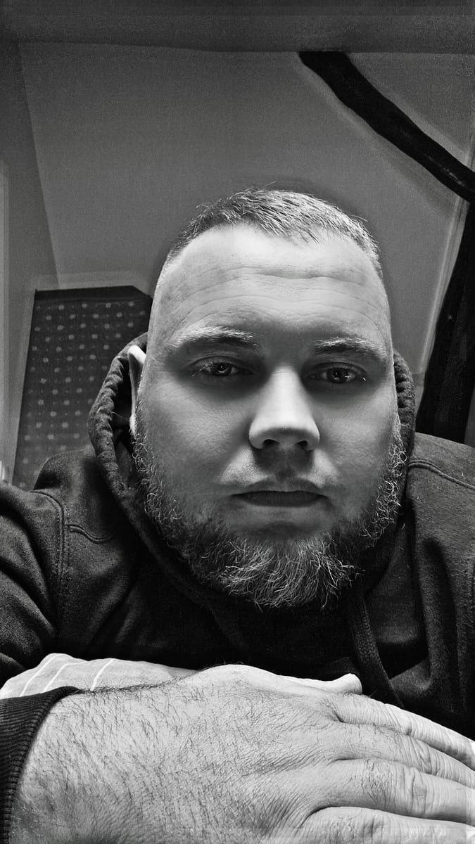 Jacques-alexandre - Gay in Fichtwald Profil von Jacques-alexandre, 32 Jahre, Gay in Fichtwald (Brandenburg)