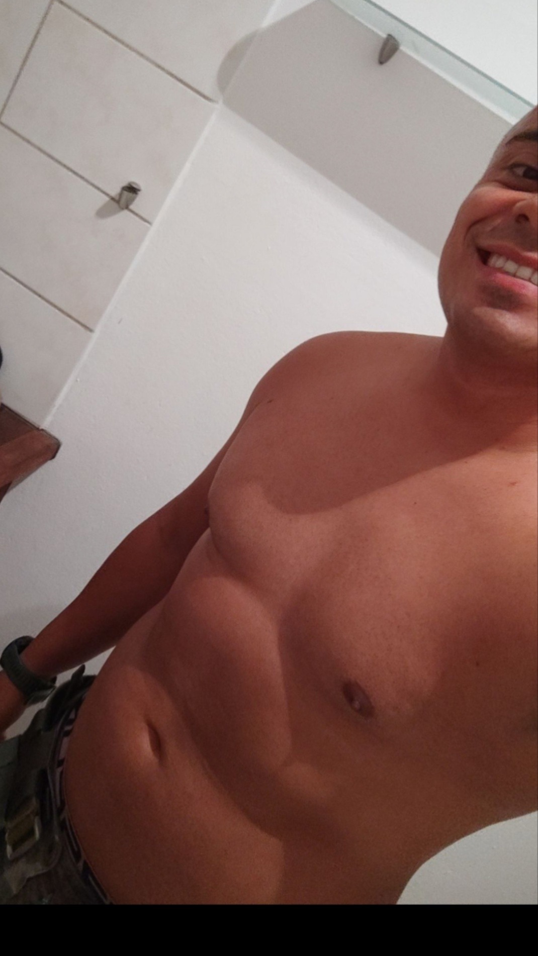 Profil von Elyesse, 36 Jahre, Gay in Lychen (Brandenburg)