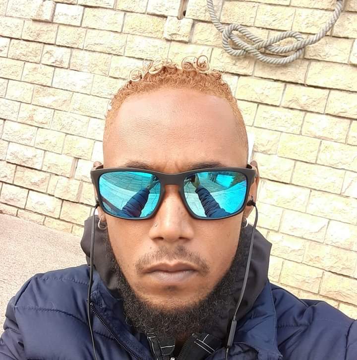 Janael - Gay in Chorin Profil von Janael, 28 Jahre, Gay in Chorin (Brandenburg)