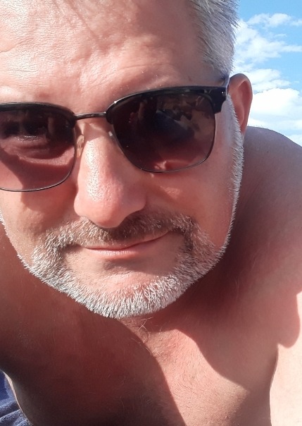 Chrisna - Gay in Potsdam Profil von Chrisna, 42 Jahre, Gay in Potsdam (Brandenburg)