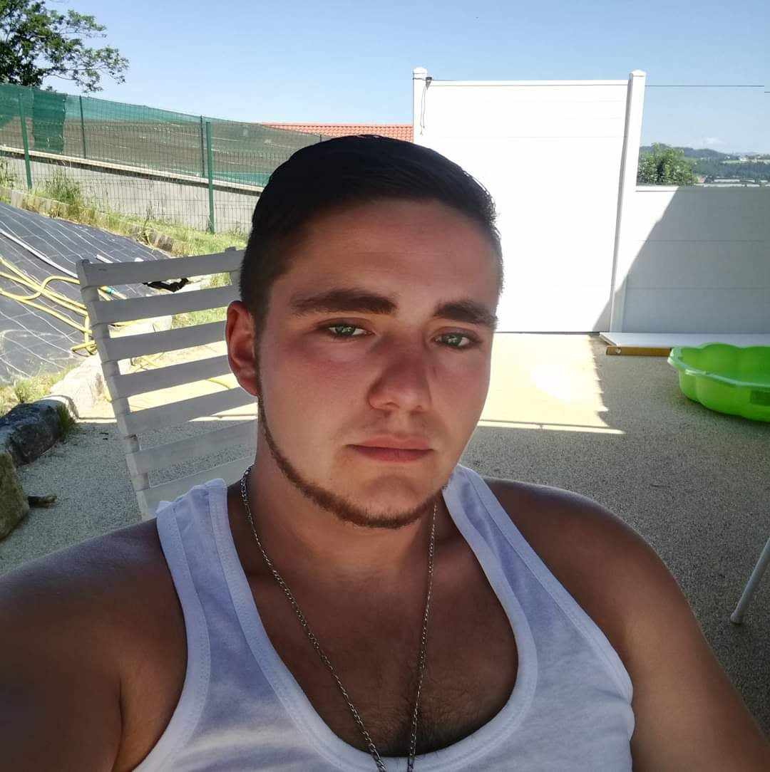 Venance - Gay in Kolkwitz Profil von Venance, 31 Jahre, Gay in Kolkwitz (Brandenburg)