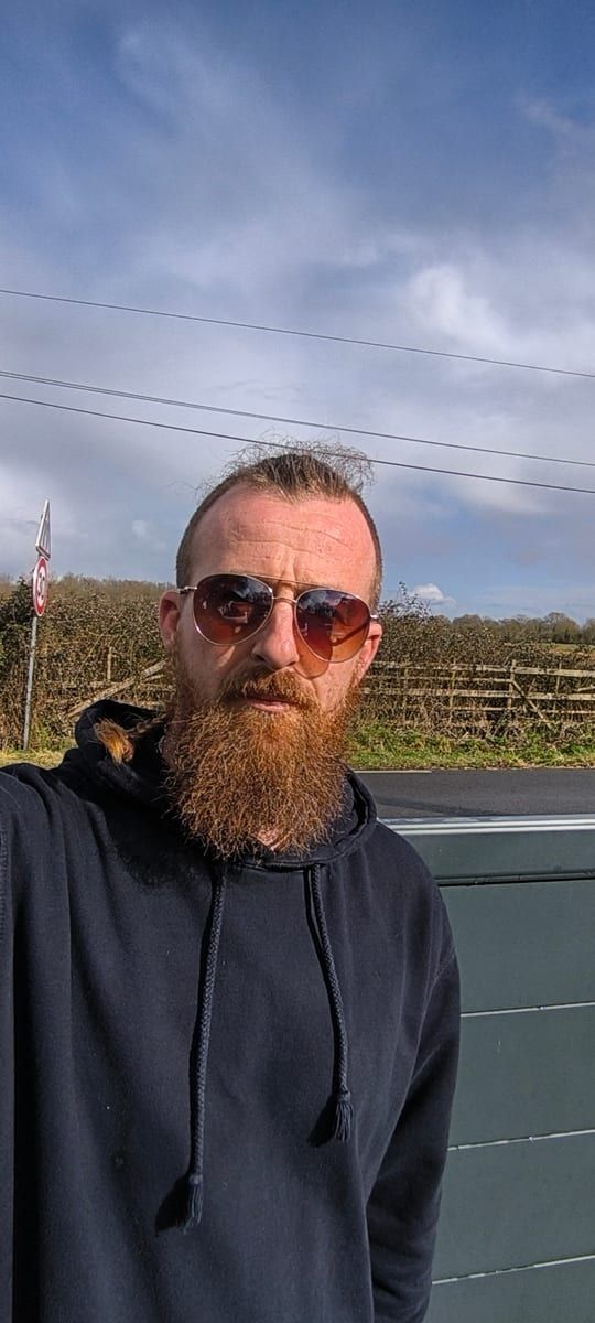 Profil von Yvonig, 41 Jahre, Gay in Kremmen (Brandenburg)