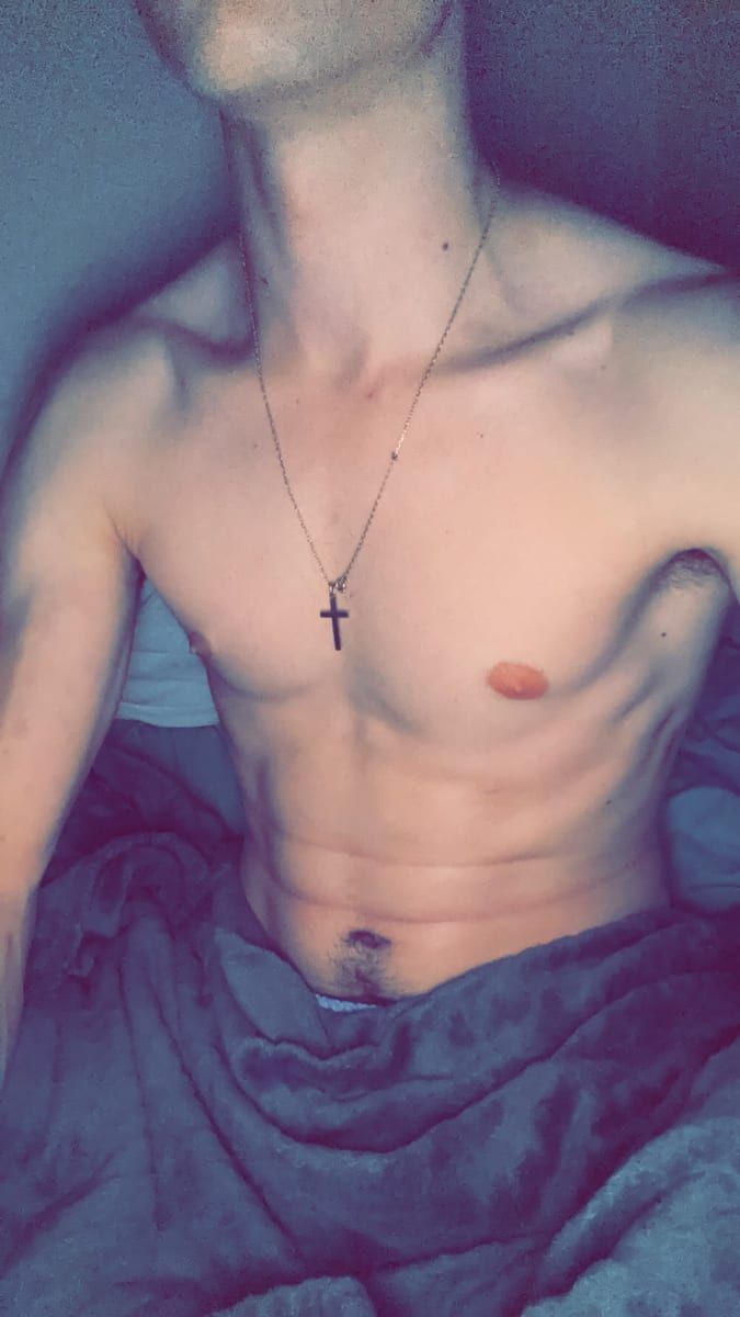 Profil von Riwall, 24 Jahre, Gay in Friesack (Brandenburg)
