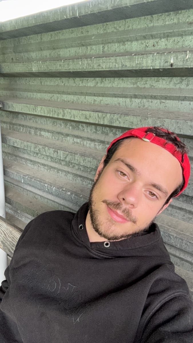 Profil von Abdelouaheb, 26 Jahre, Gay in Breddin (Brandenburg)