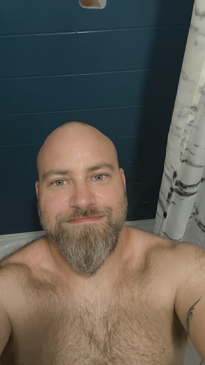 Profil von Eutrope, 34 Jahre, Gay in Lauchhammer (Brandenburg)