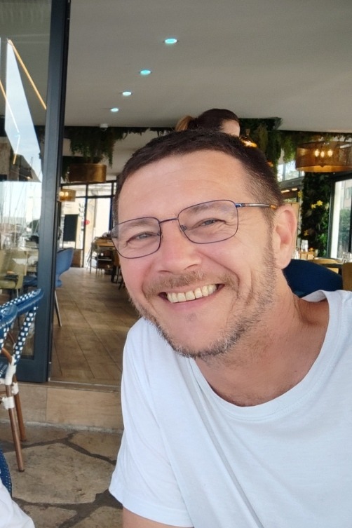 Hassib - Gay in Pinnow Profil von Hassib, 33 Jahre, Gay in Pinnow (Brandenburg)