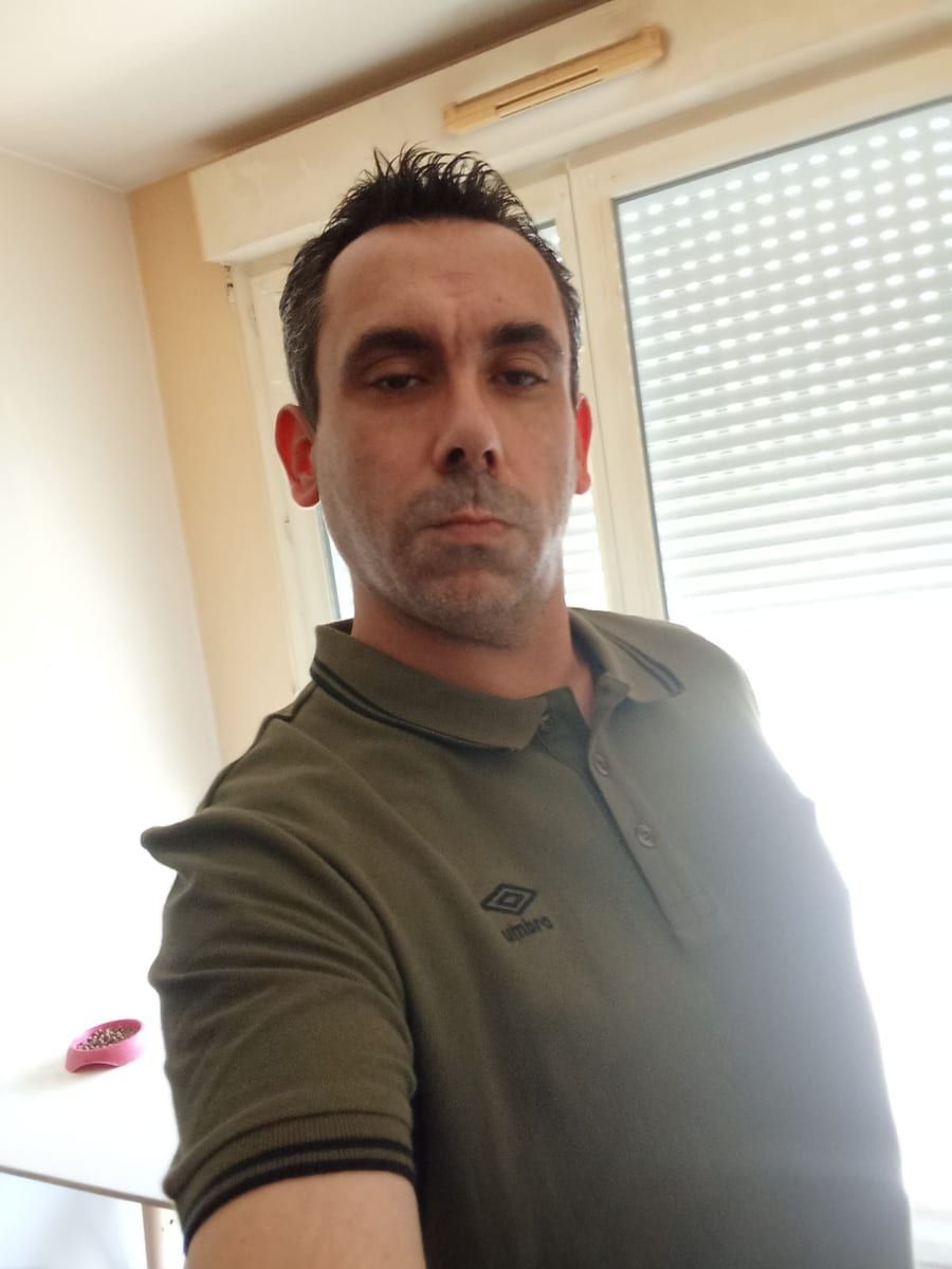 Profil von Francesco, 35 Jahre, Gay in Kyritz (Brandenburg)